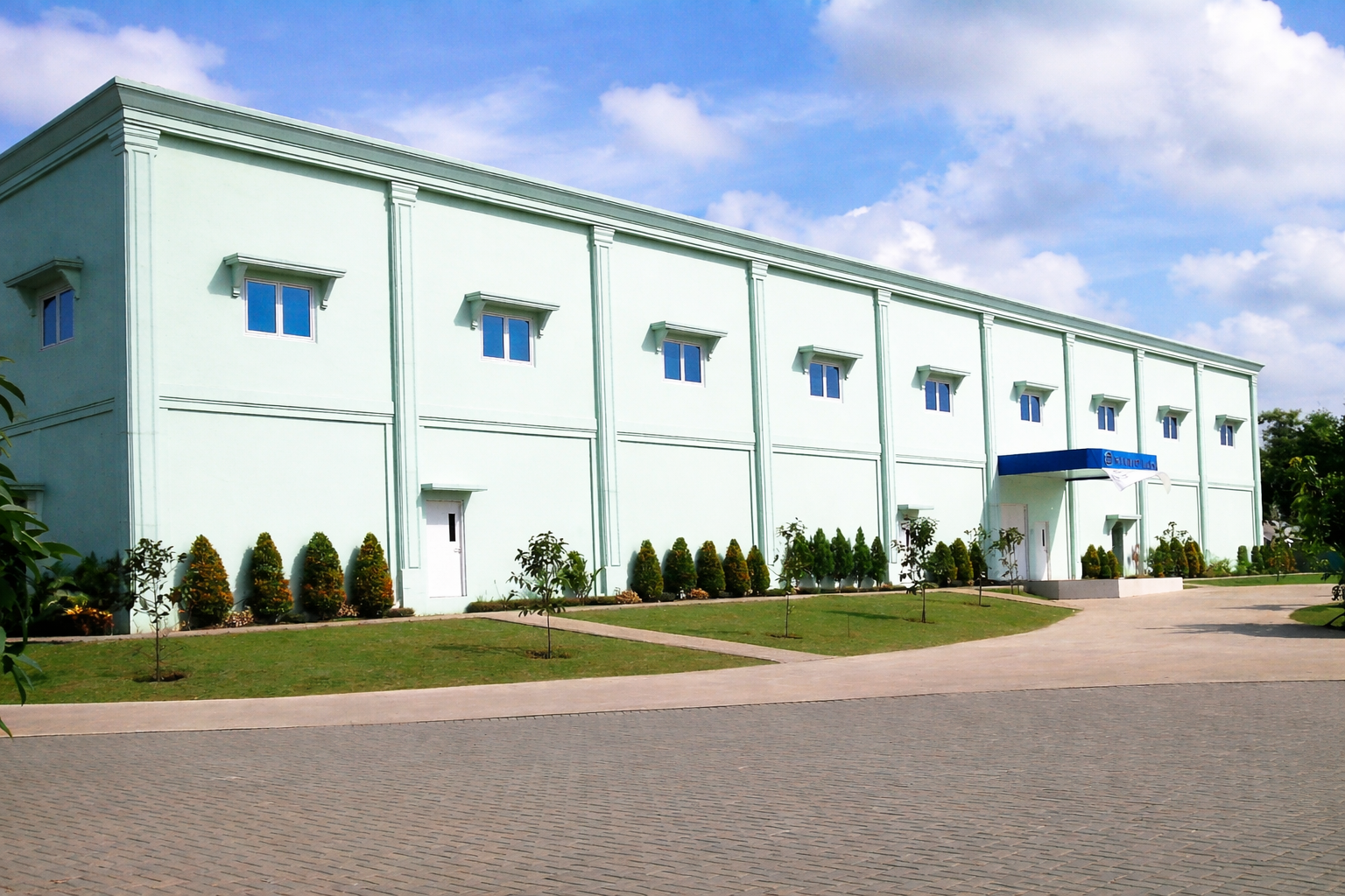 INNOVATION IN POULTRY HEALTH